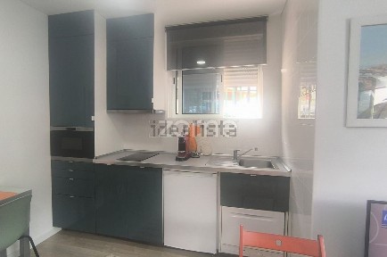 Apartamento T0 à venda na Rua Navegador Rodrigues Soromenho s/n