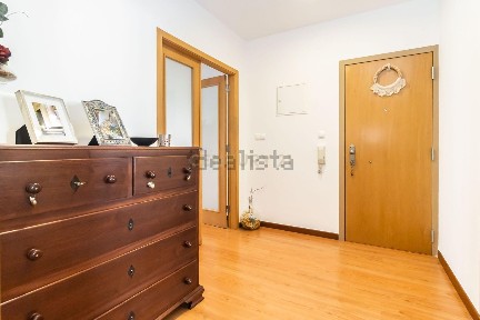 Apartamento T3 à venda na Rua Cidade de Benguela, 3
