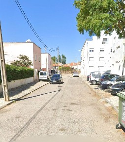 Apartamento T2 à venda na Rua João Gonçalves Zarco
