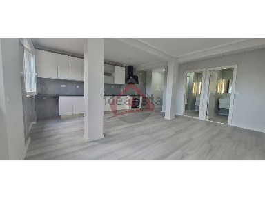 Apartamento T2 à venda na Afonso Costa - Fonte do Lavra
