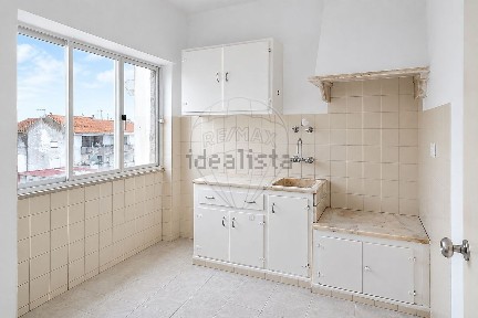 Apartamento T1 à venda na Rua Dom Afonso de Albuquerque