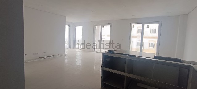 Apartamento T3 à venda na Praceta Cabo Verde, 24
