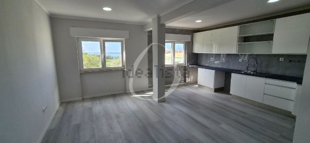 Apartamento T2 à venda na Afonso Costa - Fonte do Lavra