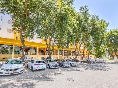 Apartamento T3 à venda na Praceta Afonso de Paiva s/n