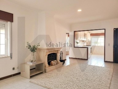 Apartamento T2 à venda na Rua Serra da Arrábida s/n