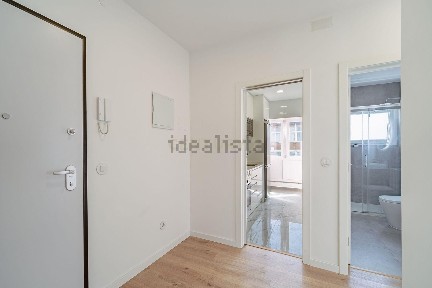 Apartamento T1 à venda na Rua Irene Lisboa, 3
