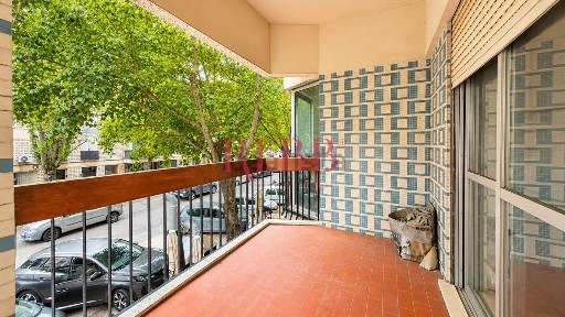 Apartamento T3 à venda na Praceta Fernando Pessoa, 11