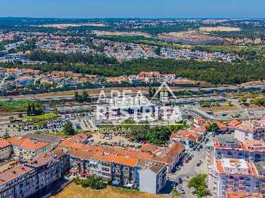 Apartamento T2 à venda na Rua Cipriano Dourado
