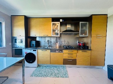 Apartamento T2 à venda na Rua da Baixa