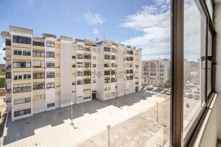 Apartamento T2 à venda na Rua Augusto Machado