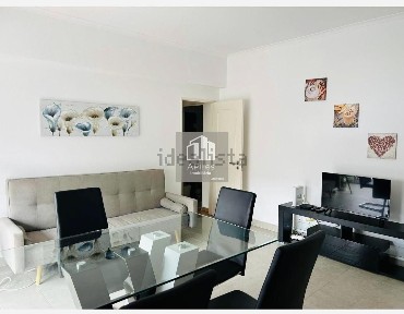 Apartamento T1 à venda na Rua Ercília Costa s/n
