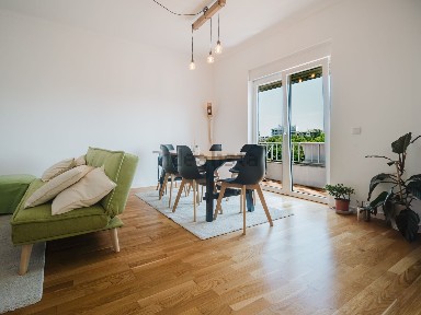 Apartamento T4 à venda na Avenida 22 de Dezembro, 27