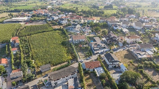 Moradia independente à venda em Prazins Santo Tirso