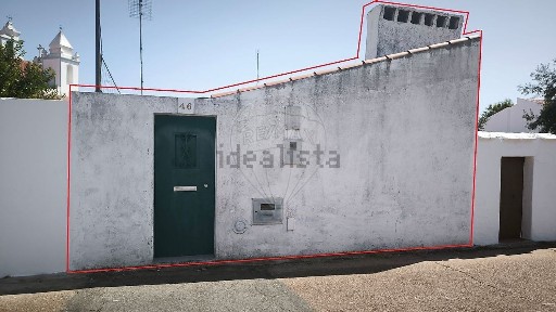 Moradia independente à venda em Barbacena e Vila Fernando