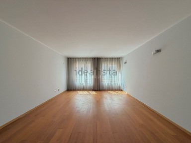 Arrendamento de apartamento T2 na Travessa da Mazorra