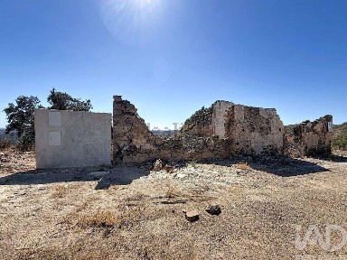 Casa ou moradia à venda na Fonte Salgada - Capelinha