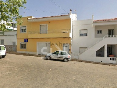 Moradia em banda à venda na Bela Vista