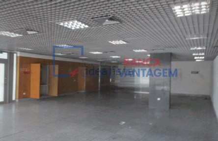 Espaço comercial à venda em Alpiarça