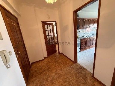 Apartamento T1 à venda na Rua Fonte do Bispo