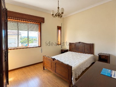 Moradia geminada à venda em Alfena