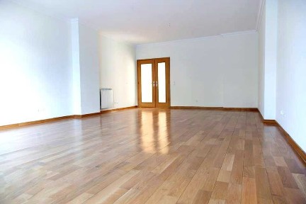 Excelente apartamento T2 junto do Largo D. Estefânia