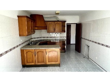 Apartamento T1 à venda na Rua da Aldeia Velha, 25