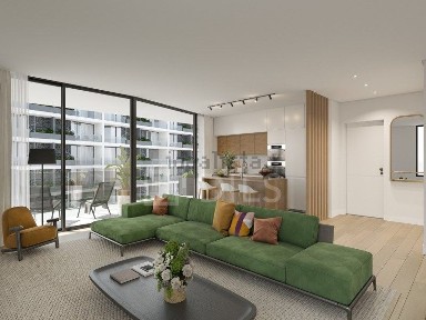 Apartamento T3 à venda na Avenida Garcia de Orta