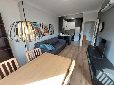 Arrendamento de apartamento T1 na Rua de Faria Guimarães