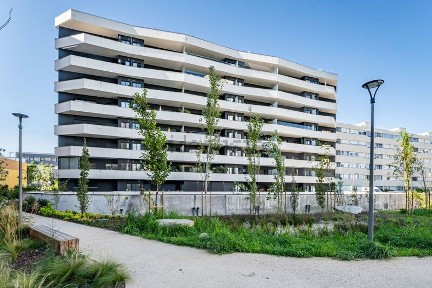 Arrendamento de apartamento T1 no Monte dos Burgos