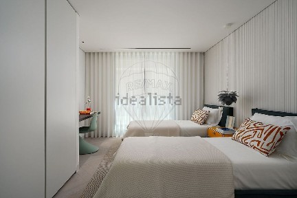 Apartamento T5 à venda na Aldeamento Vilar do Golf