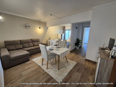 Apartamento T1 à venda na Avenida das Comunidades Lusíadas s/n