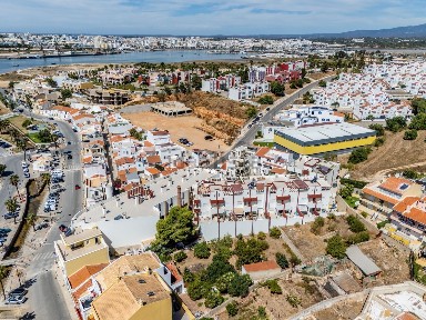 Duplex à venda na Rua Zeca Afonso