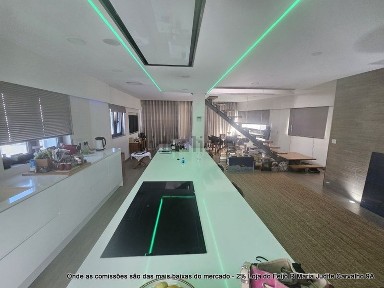 Duplex à venda na Rua Doutor António José de Almeida s/n