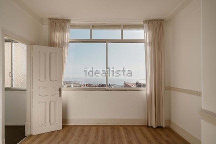 Apartamento T5 à venda na Lapa