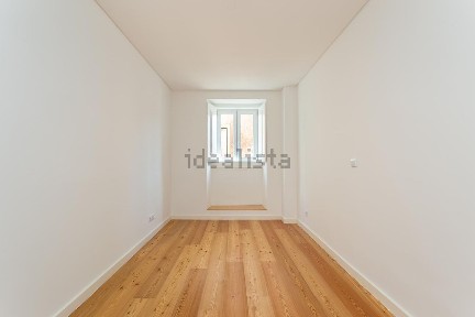 Apartamento T2 à venda na Rua de São Lázaro