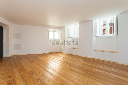 Apartamento T1 à venda na Rua do Terreirinho