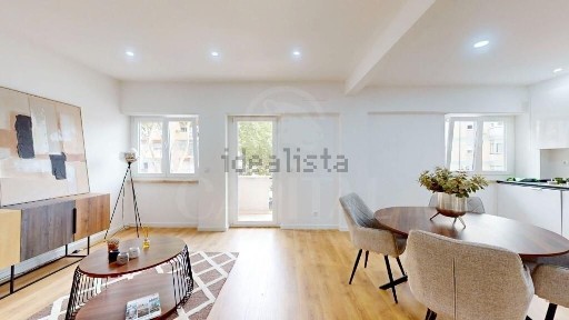 Apartamento T3 à venda na Rua João Ortigão Ramos s/n