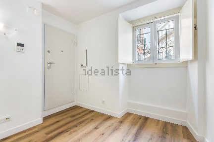 Apartamento T1 à venda na Rua Maria da Fonte