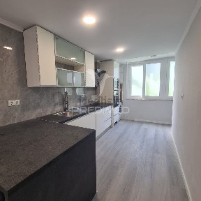 Apartamento T2 à venda na Charquinho