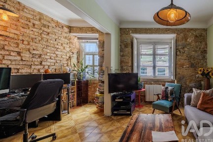 Apartamento T1 à venda no Bairro dos Actores - Barão Sabrosa