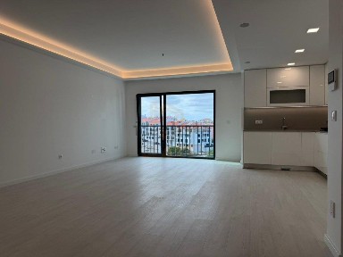 Apartamento T2 à venda na Rua Carlos Manuel Cascães Brás