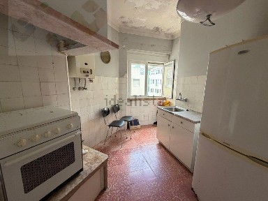 Apartamento T1 à venda na Praça João de Azevedo Coutinho