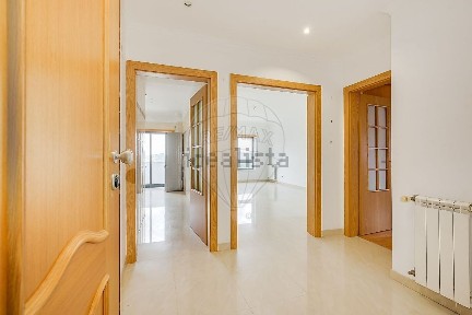 Apartamento T3 à venda na Praceta Dom Lourenço de Almada