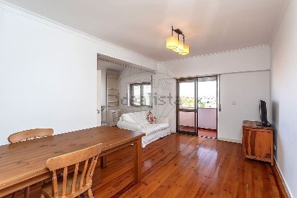 Apartamento T2 à venda na Rua Pedro Álvares Cabral