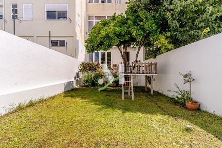 Apartamento T2 à venda na Calçada da Boa Hora s/n
