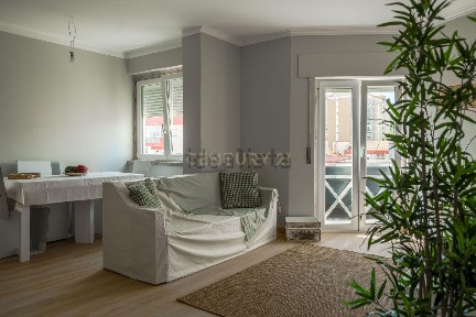 Apartamento T2 à venda na Rua José Gomes Ferreira, 6