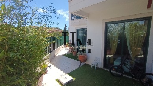 Apartamento T3 à venda na Avenida Pádua