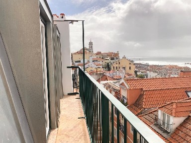 Apartamento T2 à venda na Rua do Almada
