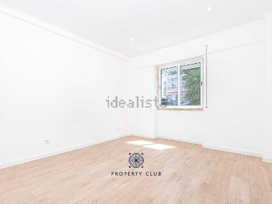 Apartamento T3 à venda na Rua Pedro Franco