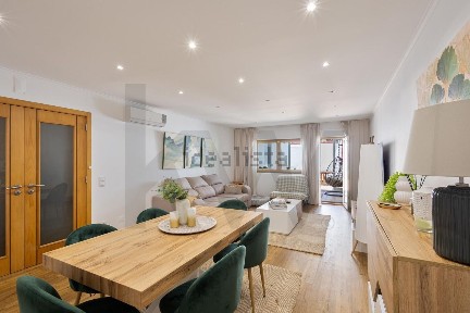 Apartamento T2 à venda na Rua Guilhermina Suggia s/n